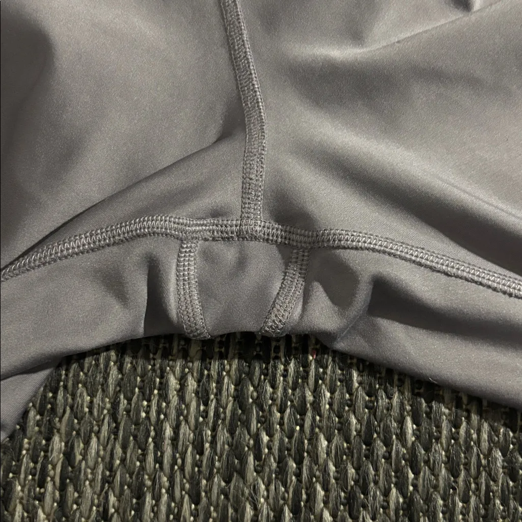 Alo yoga airlift set - Image 8