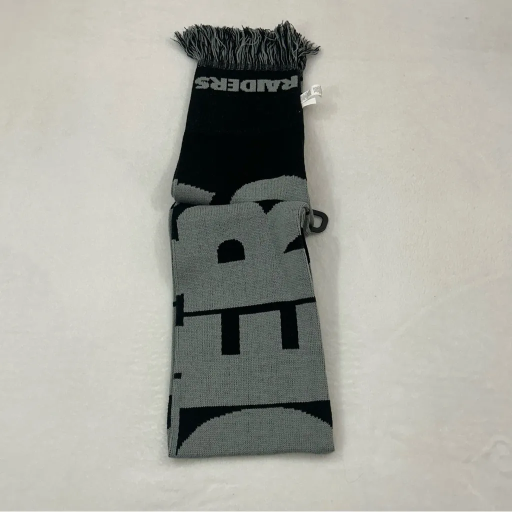 Las Vegas Raiders NFL Football FOCO Team Logo Acrylic Winter Scarf Scarve Unisex - Image 4