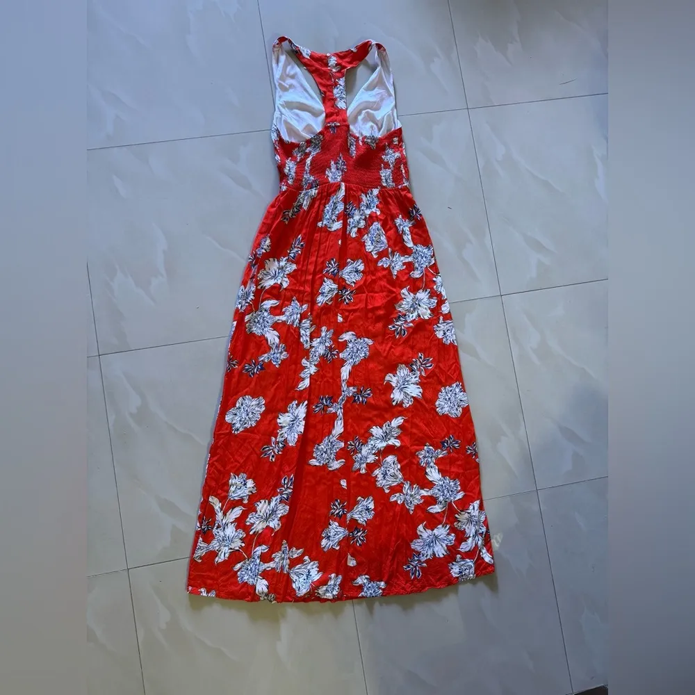 Japna red floral maxi dress  small area at back and bottom elastic wais  long L - Image 5
