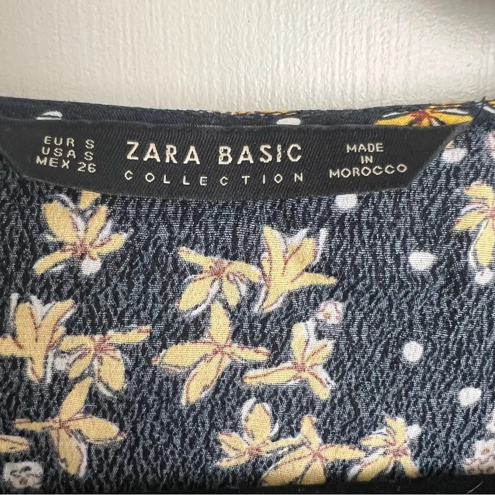 ZARA Basics floral blouse • S - Image 5