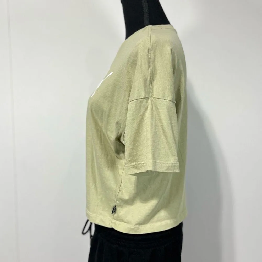 Puma Athletic Crop Top Women’s Size Medium - Image 2