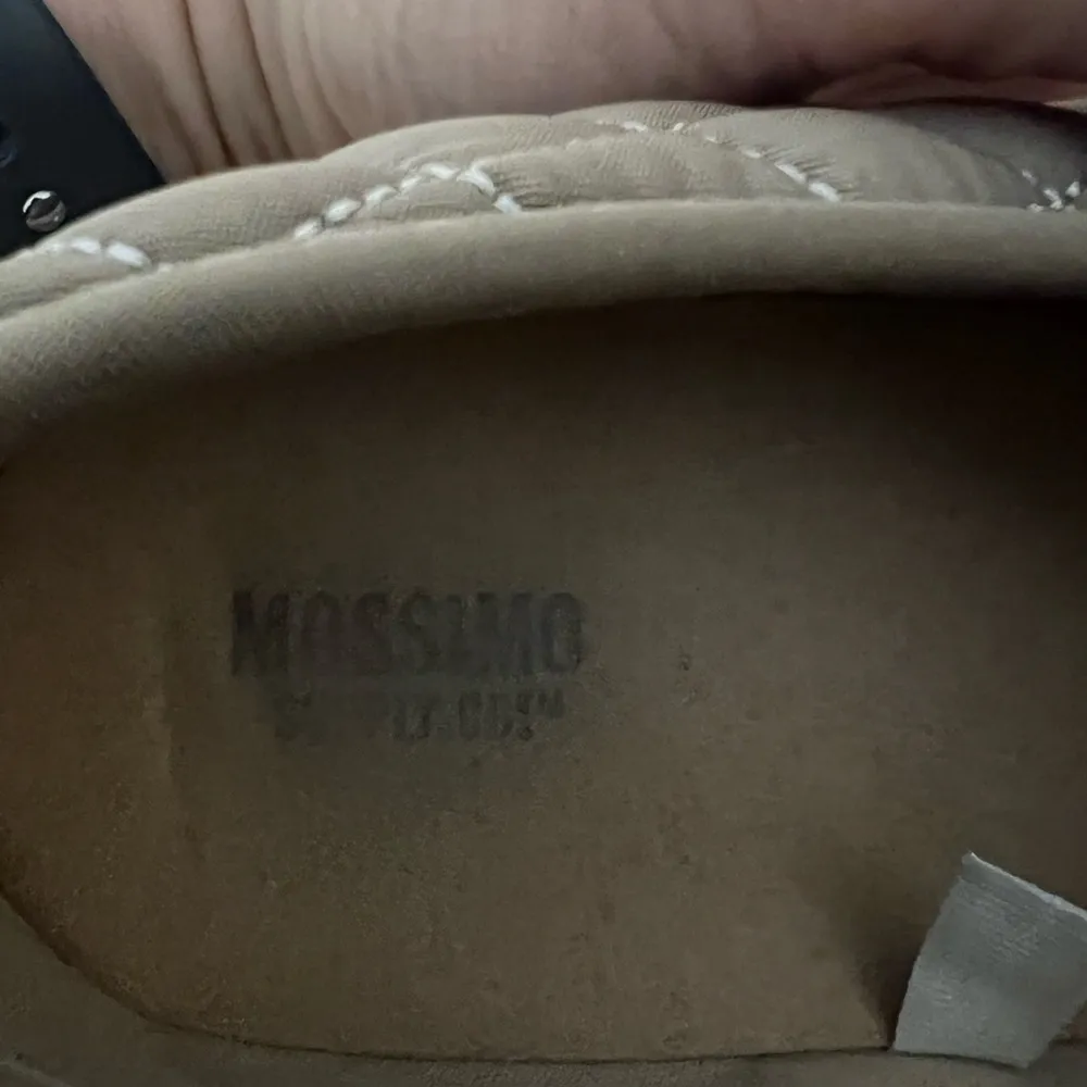 Mossimo Supply Co Taupe Quilted Slip - Image 4