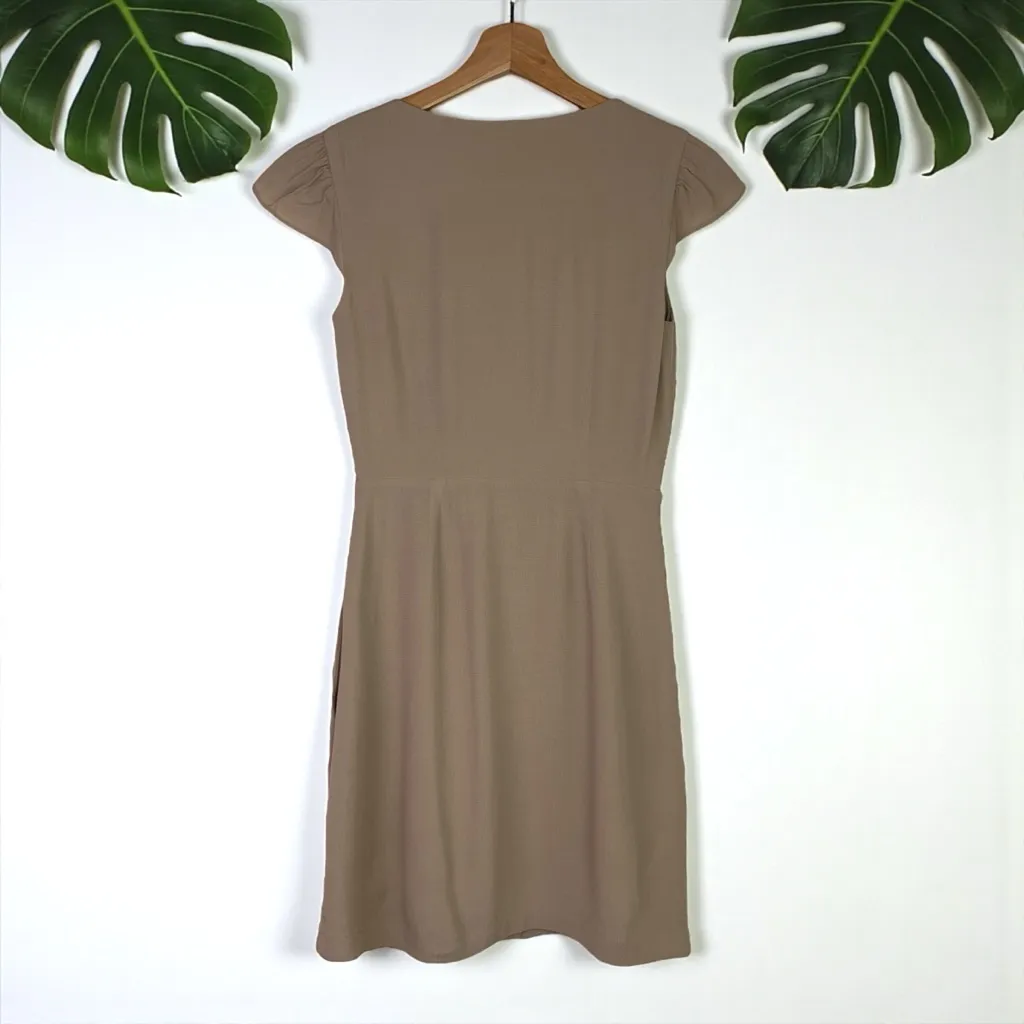 Wilfred Aritzia Capulet Cap Sleeve Button Front Dress in Beige - Image 5