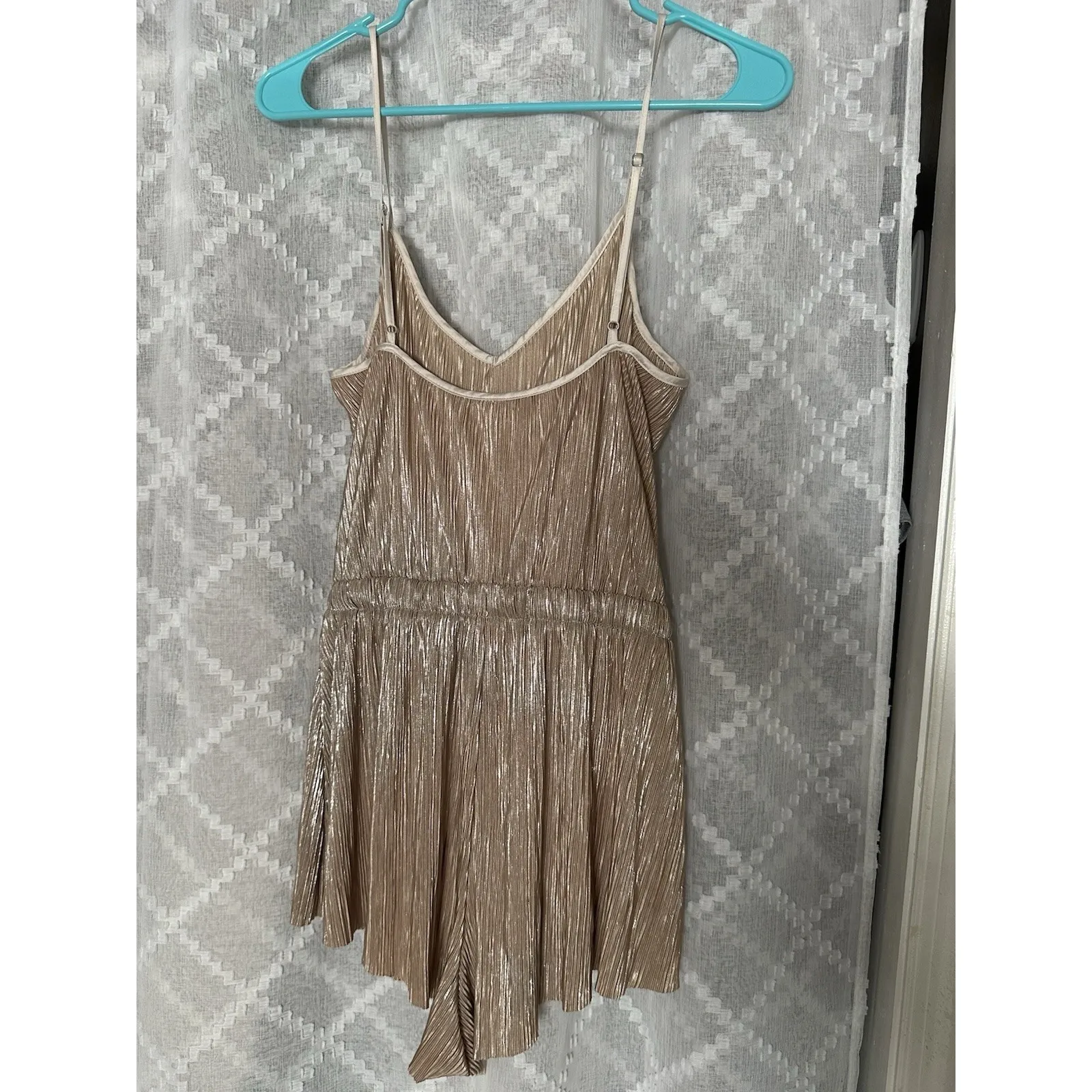 Victoria's Secret‎ Gold V Neck Plisse Romper Small Fairytale Metallic Fantasy - Image 5