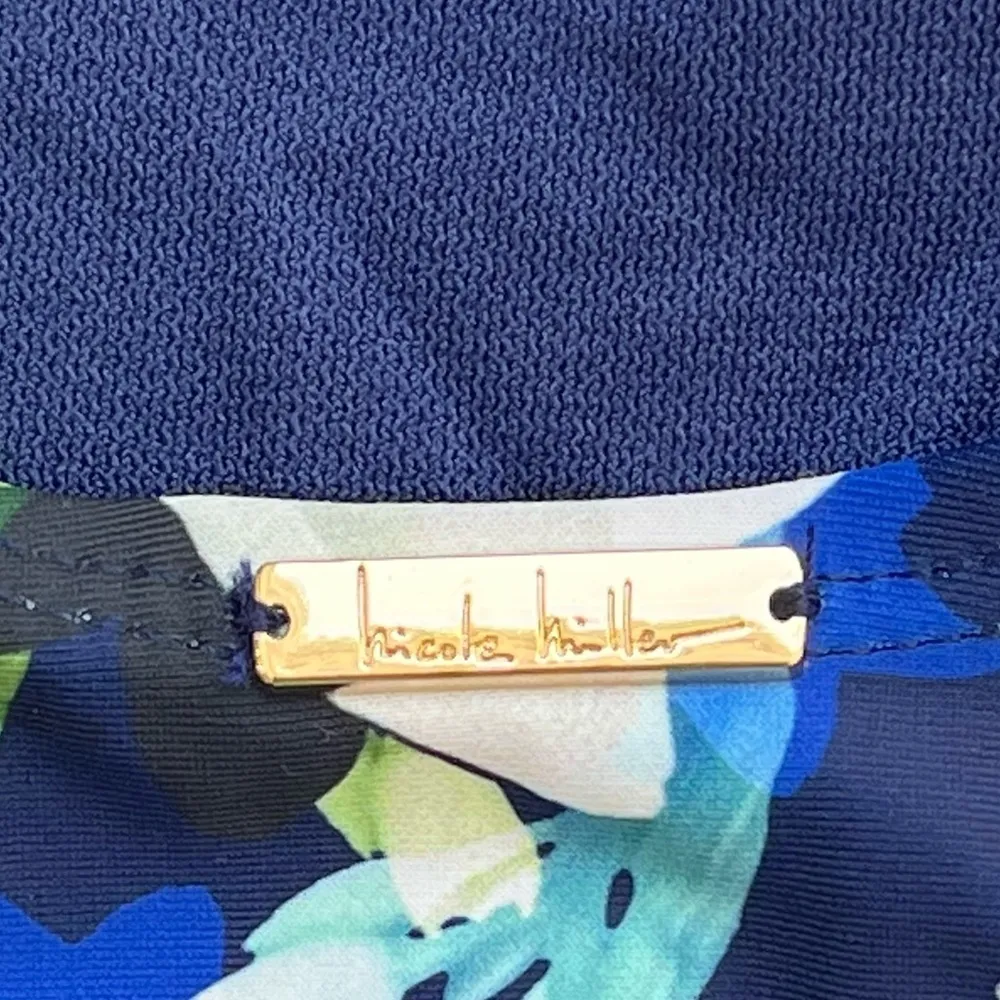 Nicole Miller Floral Ruffle Bandeau Navy Blue One-Piece Swimsuit Size Small - Image 10