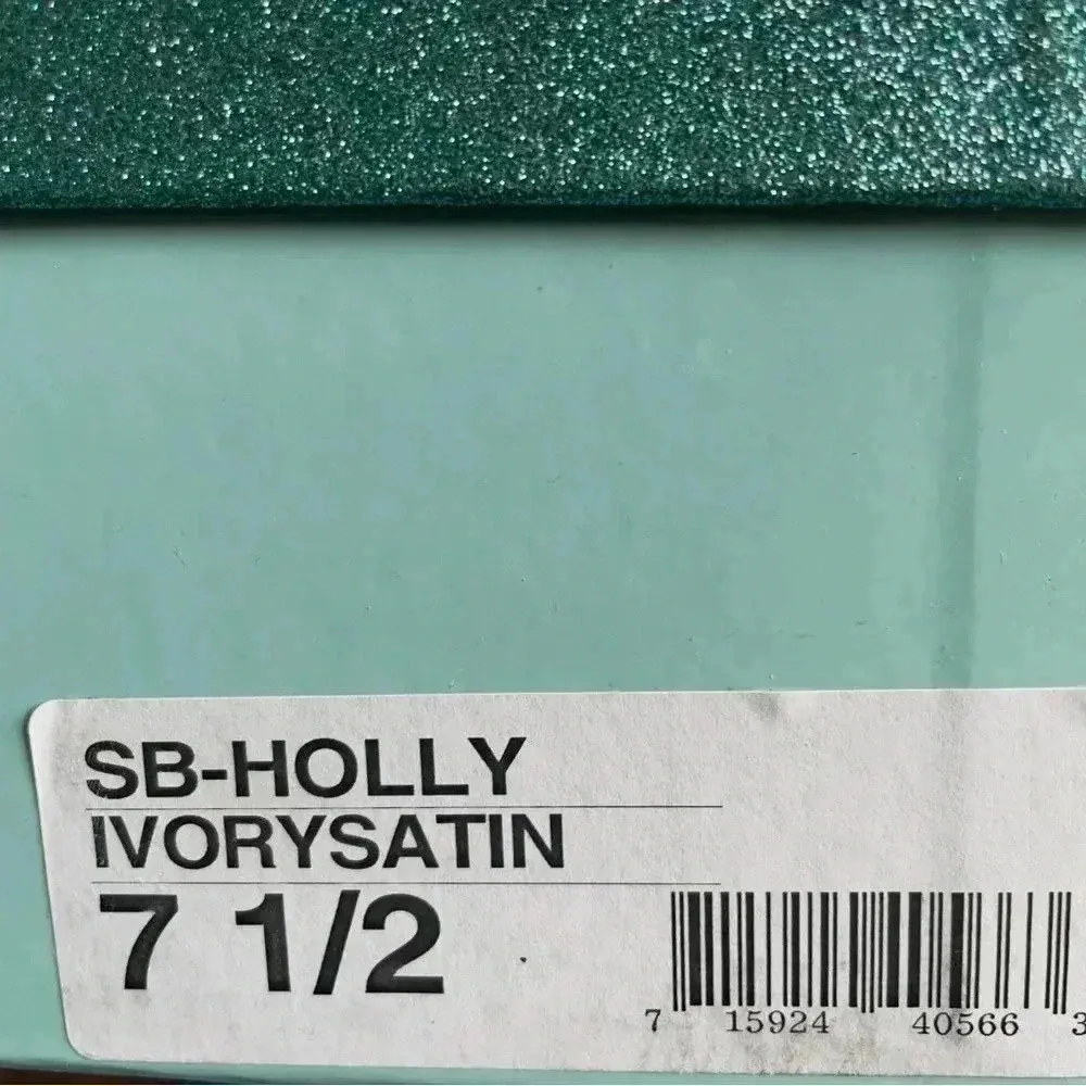 👰🏼Blue by Betsy Johnson Holly size US 7.5 color ivory, satin preloved - Image 3