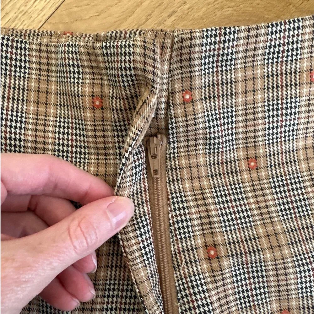 Tularosa - Rachel Plaid Blazer and Pants Set in Brown & Orange - Image 4