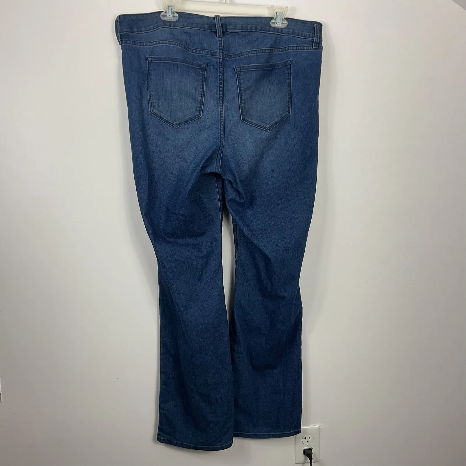 Old Navy Womens Size 18 Plus Long Bootcut Flare Jeans Denim - Image 3