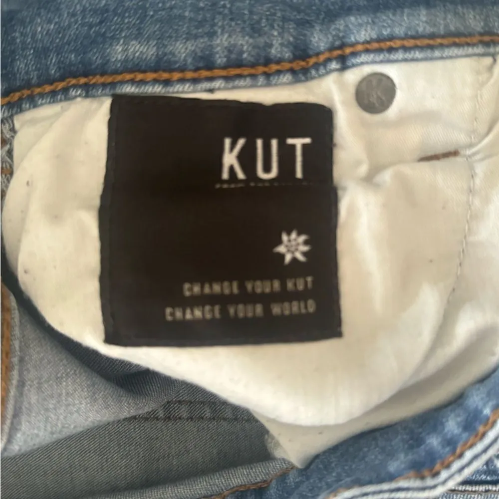 Kut from the‎ Kloth distressed jeans size 10 - Image 10