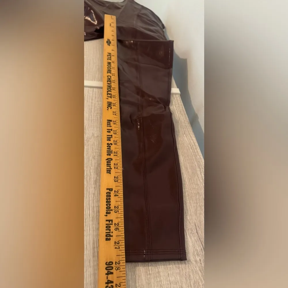 SPANX Faux Patent Leather Leggings Ruby Evening Party Concert Festival Sz Small - Image 4