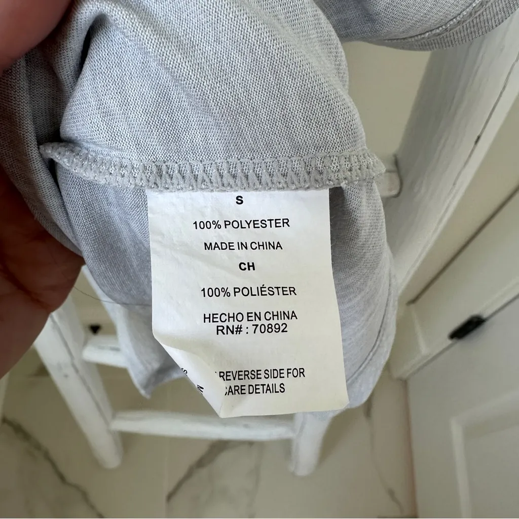 Layer 8  Gray Athletic Tank Top Size Small - Image 9