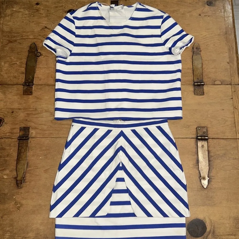 ZARA Woman’s  Trafaluc  Blue and White Striped Top  Size Medium - Image 4