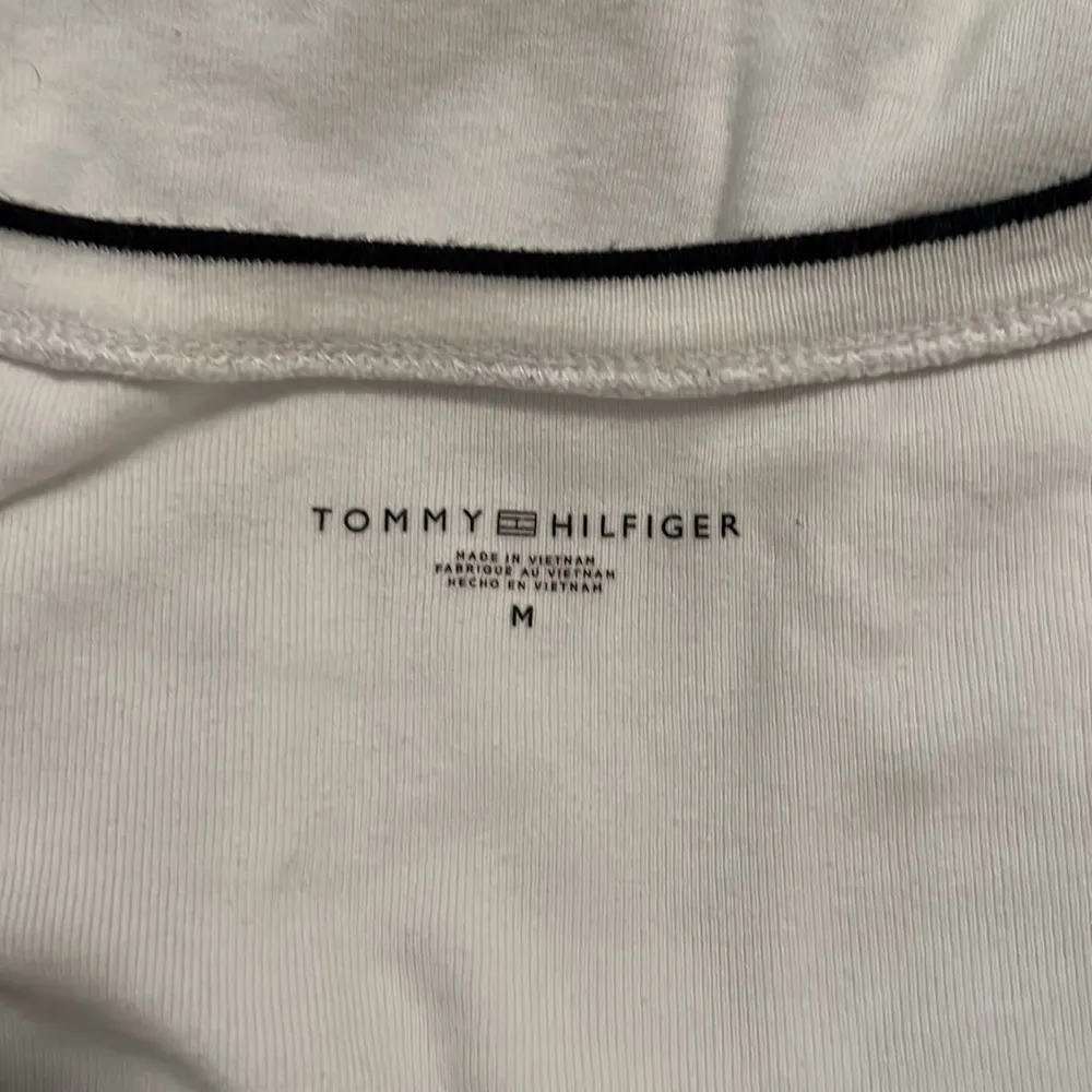 Tommy Hilfiger White V Neck Long Sleeve Y2K Shirt - Image 4