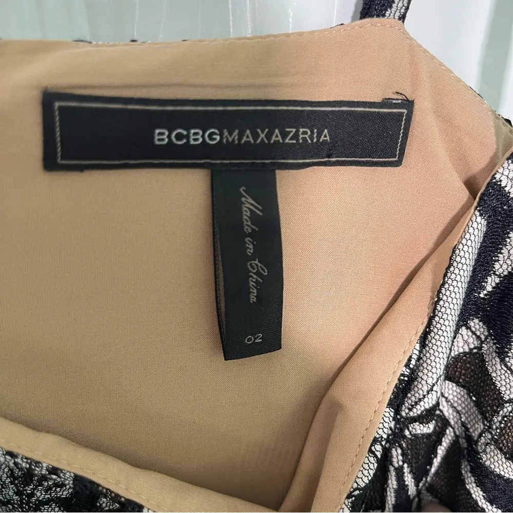 BCBGMaxAzria Alese black & white spaghetti strap lace cocktail dress size 2 - Image 4