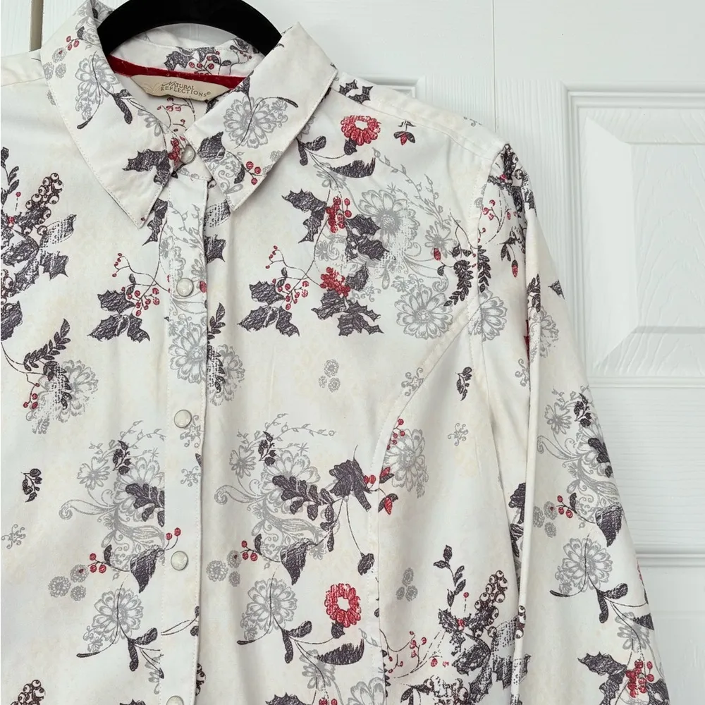 Natural Reflections Floral White Long Sleeve Button Up Down Shirt Size large - Image 2