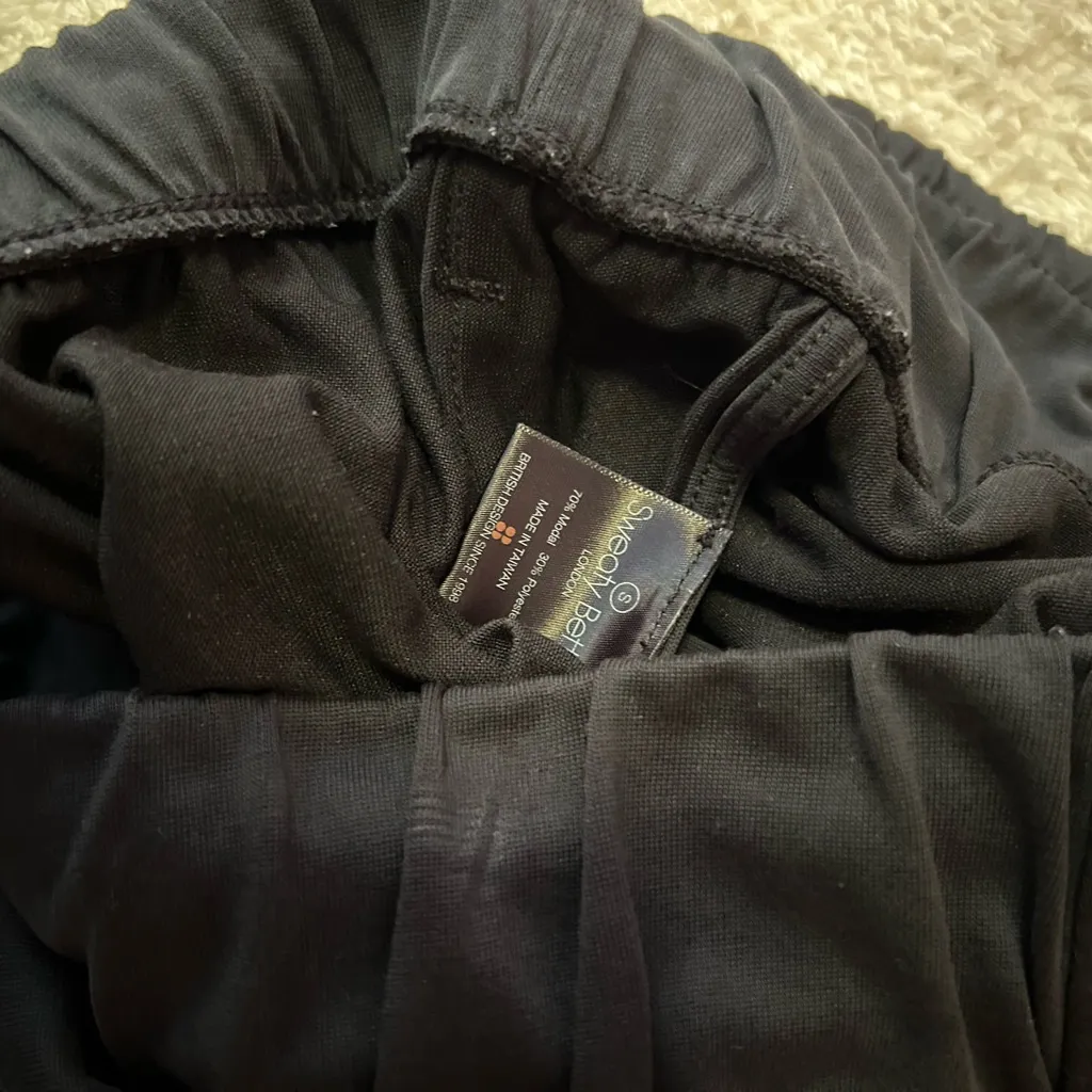 Sweaty Betty Charcoal Gray Flare Activewear‎ Pants Size Small - Image 4