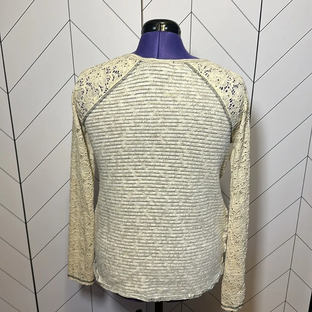 Socialite Gray Cream Striped Texture Lace Long Sleeves Top Shirt Womens large - Image 2