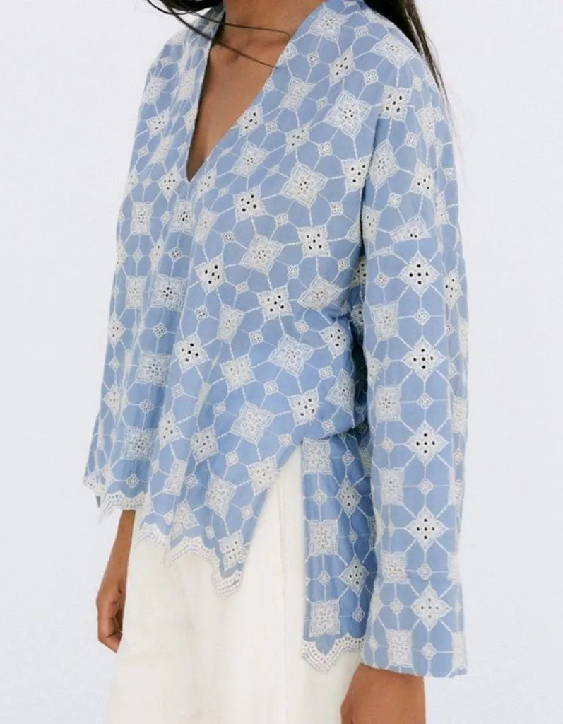 Zara Blue & White Floral Embroidered Boho Eyelet Linen Blouse Women Sz S - Image 3