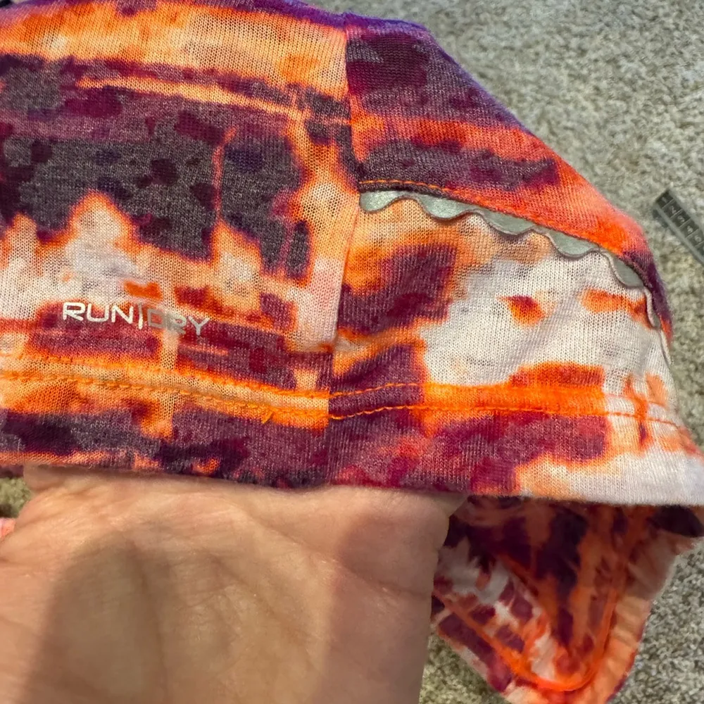 Saucony Lightweight Athletic Longsleeve | Small | Thumbhole Cuffs | EUC |Running - Image 8