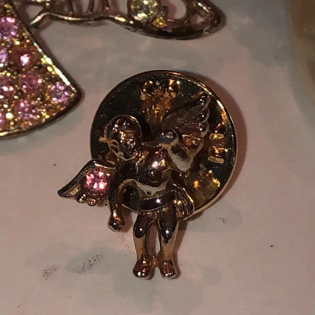Angel Brooch and Pin Set with Faux Pearl and Pink Accents - Image 5