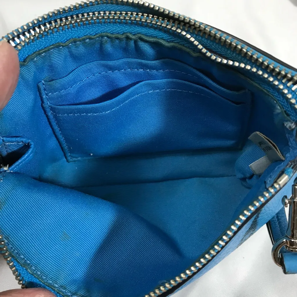 Coach Blue Pebbled Leather Double Corner Zip Wallet - Image 9