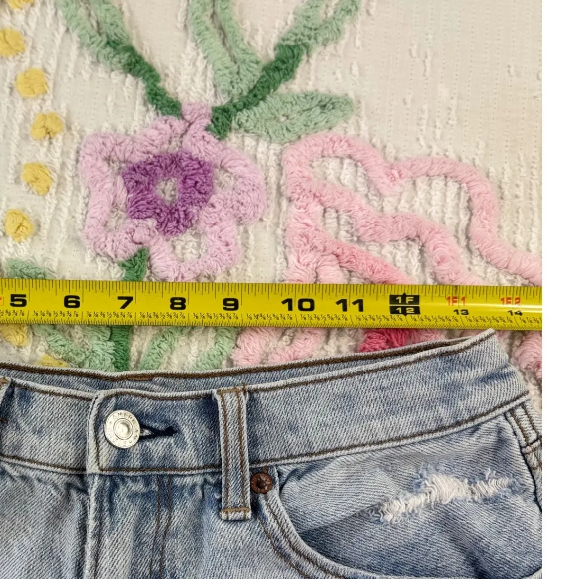 American Eagle Outfitters Distressed Patchwork Denim Shorts Women Size 6 - Image 6