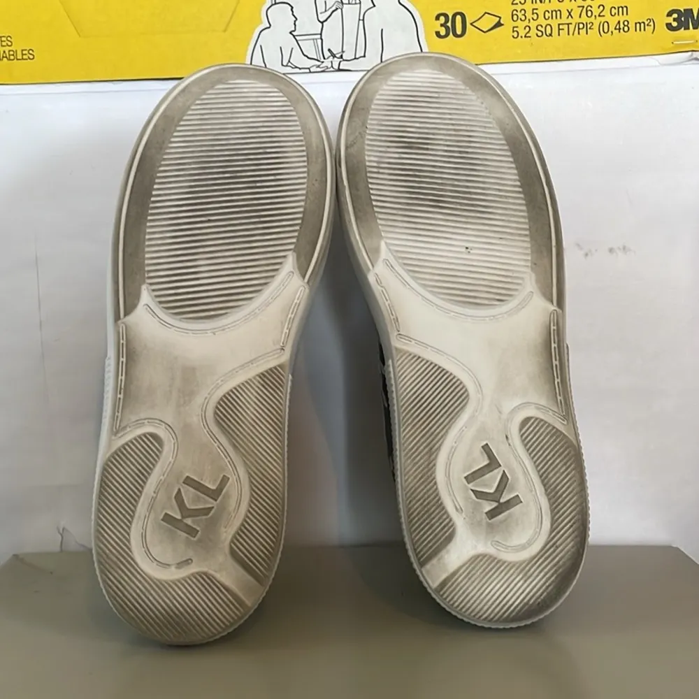 KARL LAGERFELD Kenna Leather Black Pin Logo Sneakers $130 EUC Wmn 8.5 - Image 8