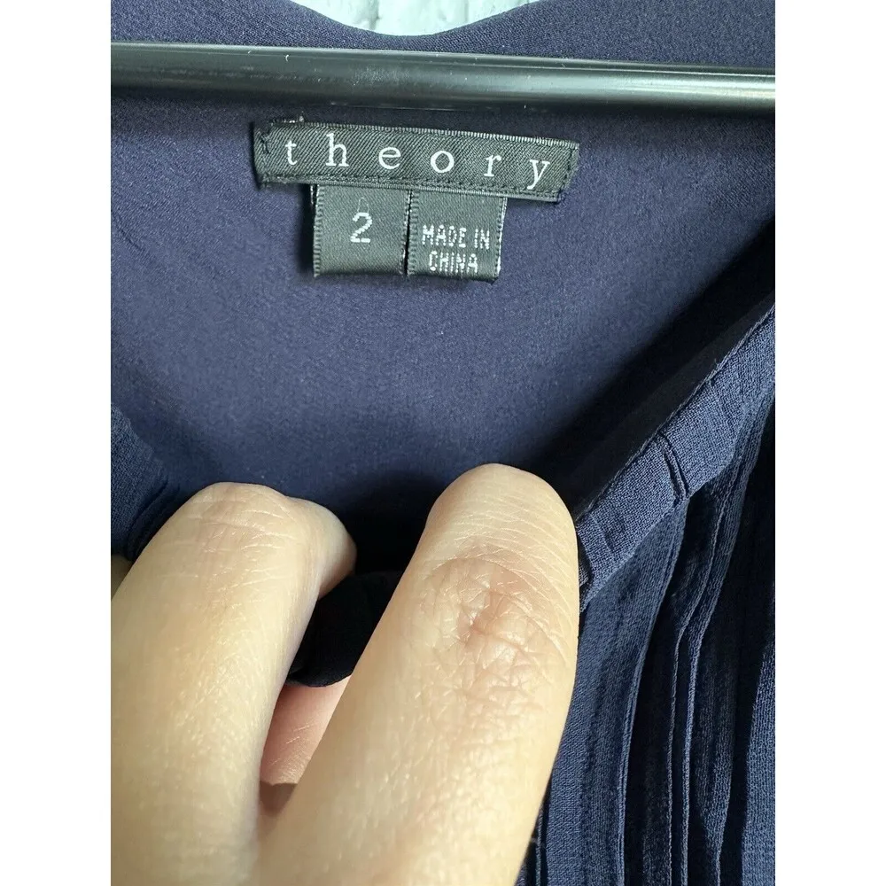 Theory Navy Blue Size 2 Silk Crinkle Pleated Sleeveless Cocktail Flowy Dress - Image 3