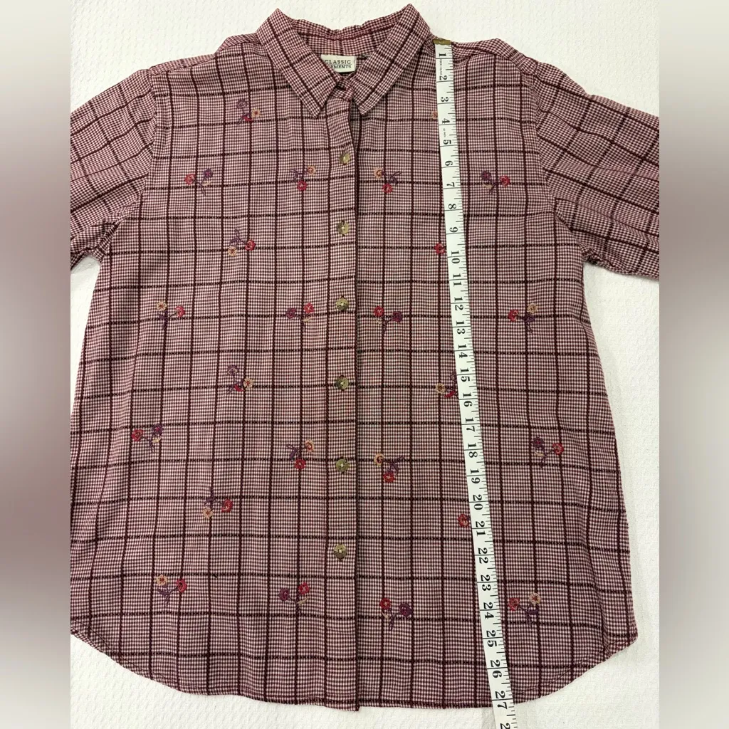 Classic Elements Plum Purple Gingham Embroidered Cottage Educator Top Size Large - Image 9