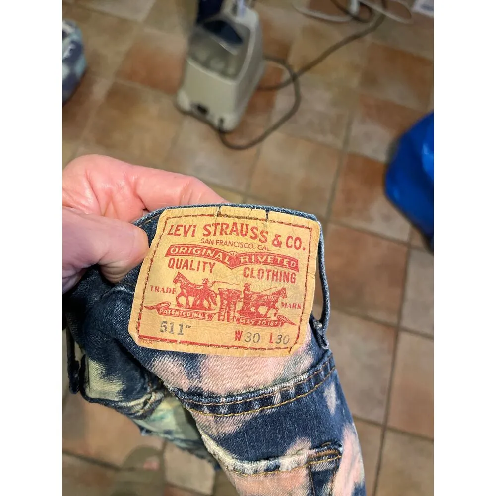 Levi’s 511 rare “first of a kind” tie - Image 3