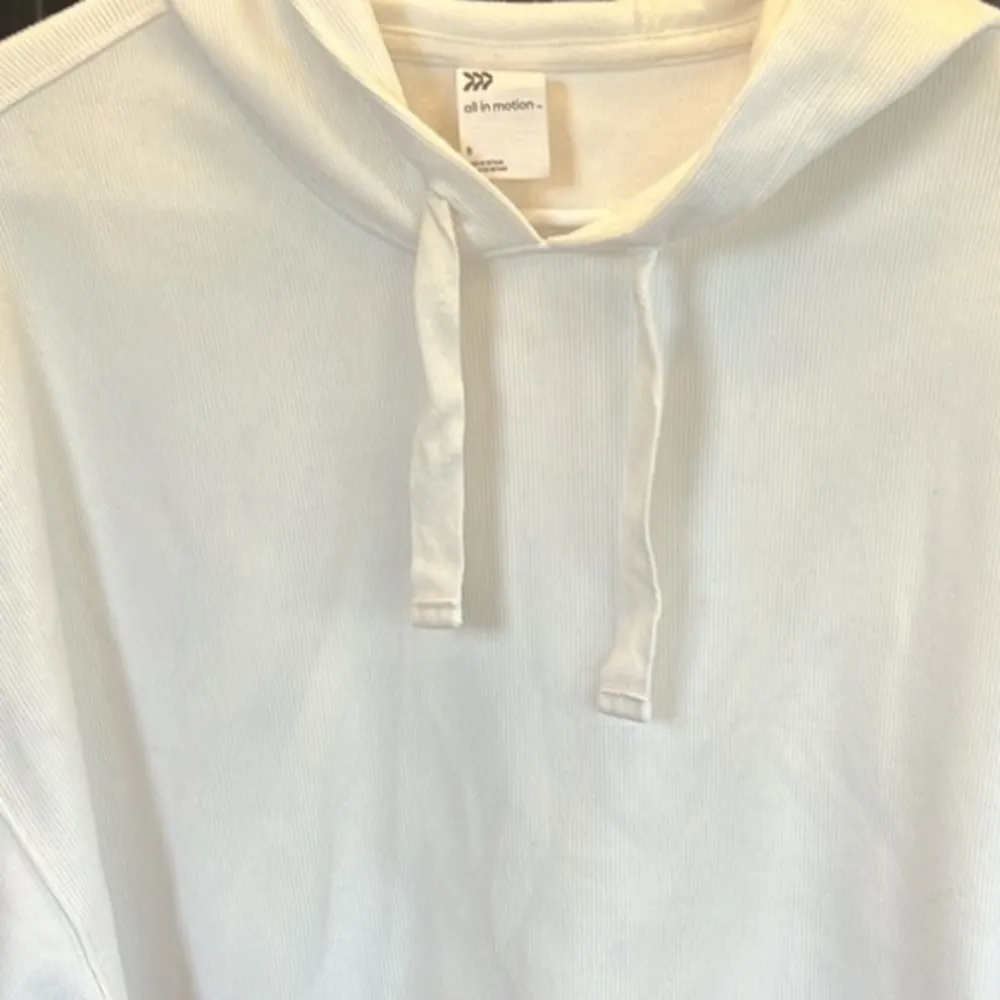 Cropped Hoodie Off White - Image 8