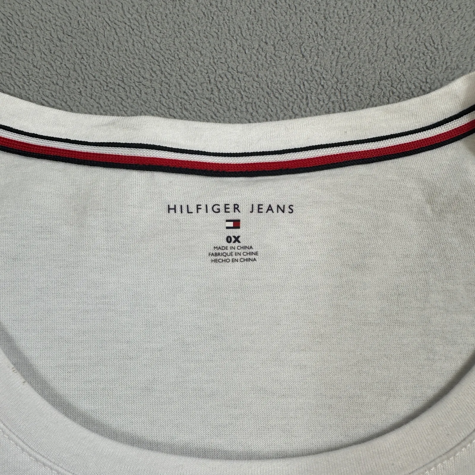 NWT Tommy Hilfiger Jeans Shirt 0X Womens White Graphic Tee Short Sleeve Top - Image 3