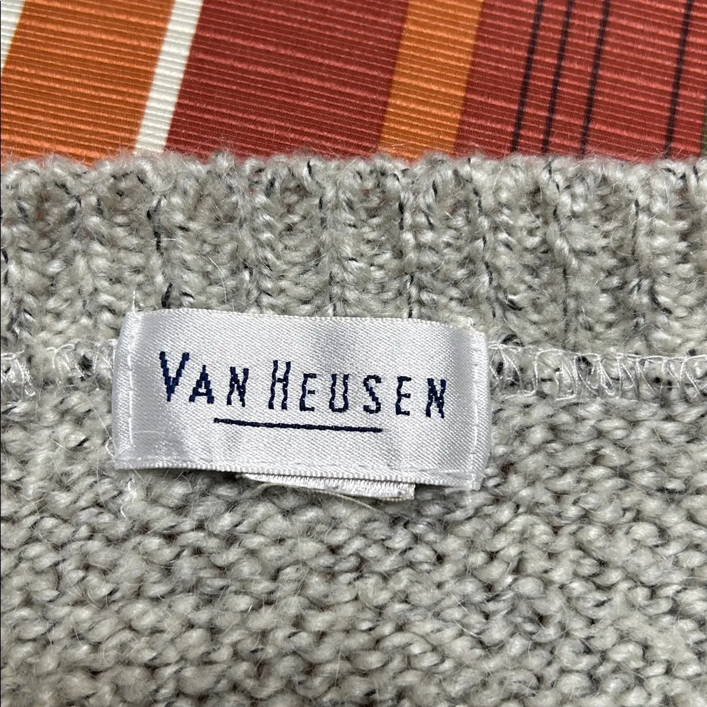 Elegant Vintage 90s Van Heusen V-Neck Sweater Soft Gray-Blue & Purple Fits L/XL - Image 6