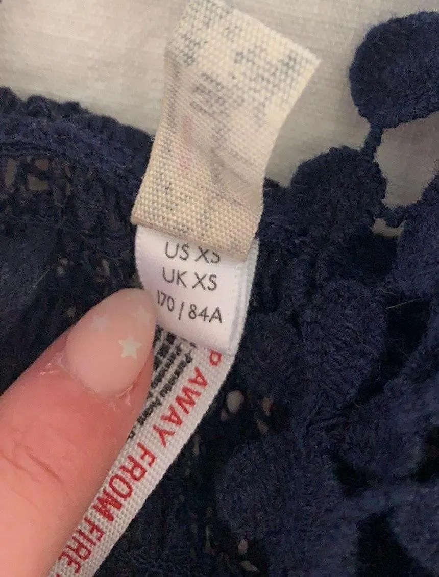 lace scallop navy blue bralette - Image 3