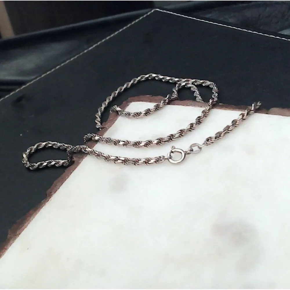 Egyptian Storyteller Round 925 Sterling Silver Vintage with Rope Chain - Image 11