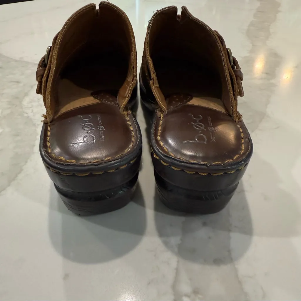 B.O.C Born Concept Aderyn Leather Slip On Clogs Womens Size 9 Brown Buckles Mule - Image 4