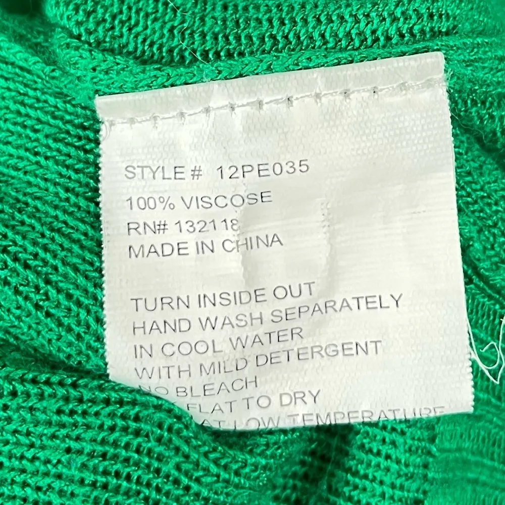 Yuka Large Kelly Green Knit Asymmetrical Button Dress Longline Sweater - Image 5