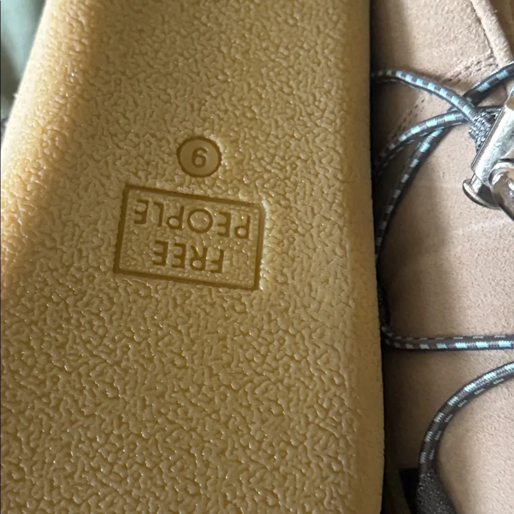 NEW Free People Snowdrop Micro Genuine Shearling Boot  9M, DUST BUNNY SUEDE - Image 9