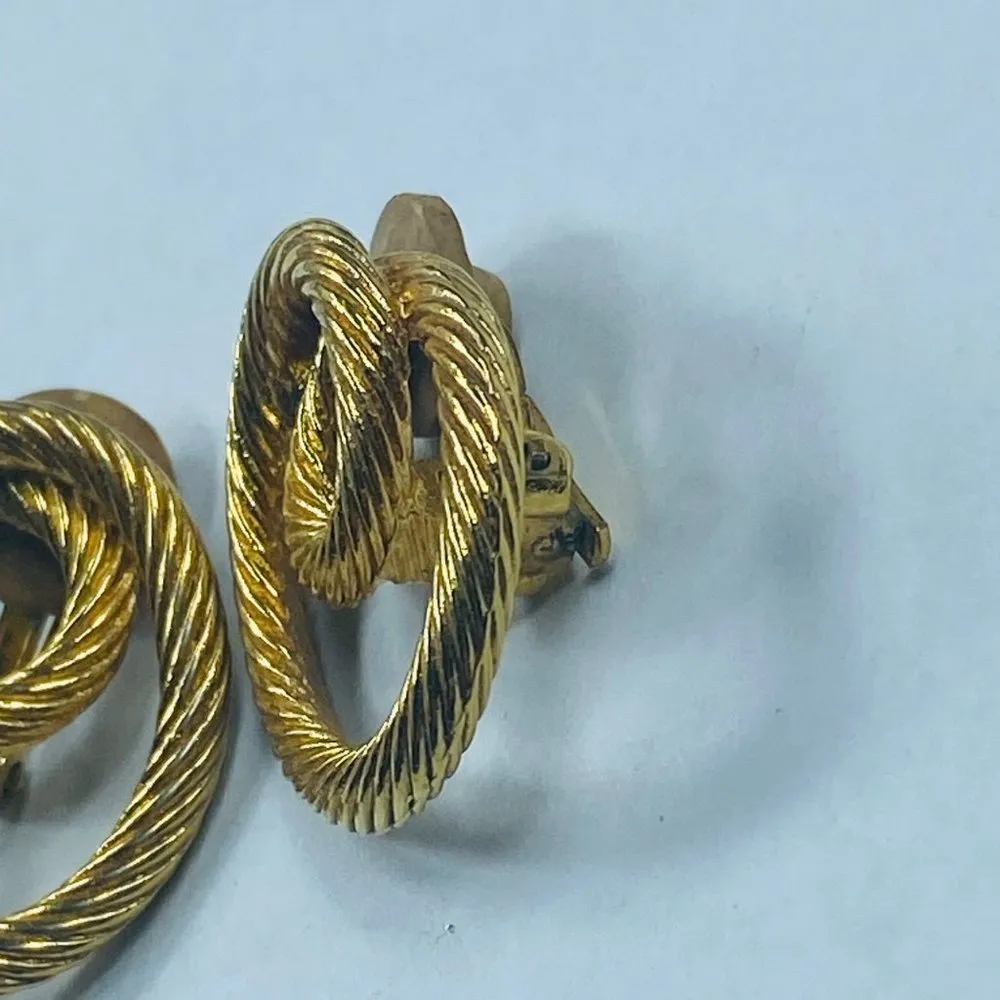 Gold Tone Metal Twisted Rope Swirl Cable Clip - Image 15