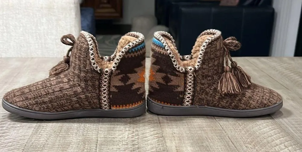 MUK LUKS Amira Slipper Boots with Furpa Lining in EUC Brown Size undefined - Image 2