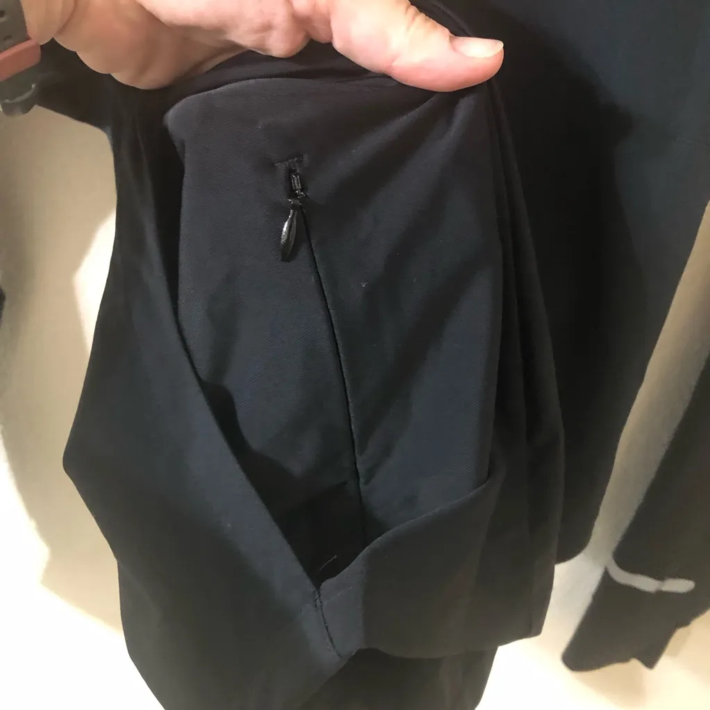 Sweaty Betty Fast Track Double Layer Hooded Running Jacket in Black - Size XS - Image 7