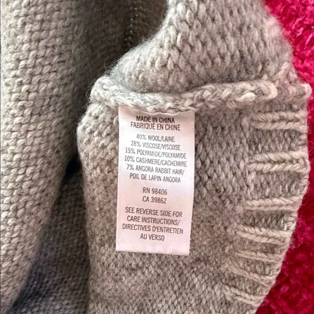 Theory Cashmere/Wool Turtle Neck Sweater - Image 4