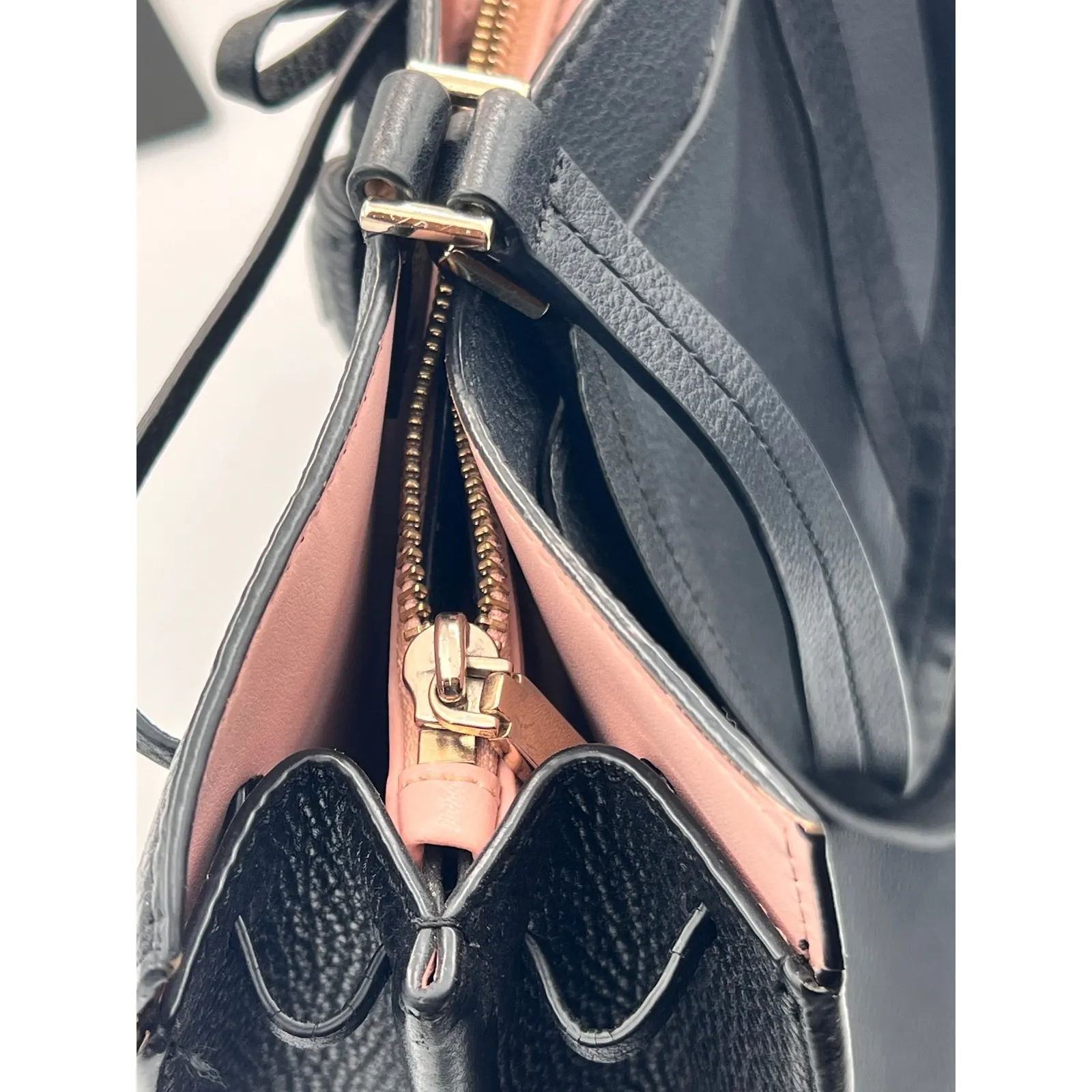 Kate Spade New York Black Leather Satchel Tote Bag Tassel Bow Medium Pink READ** - Image 16