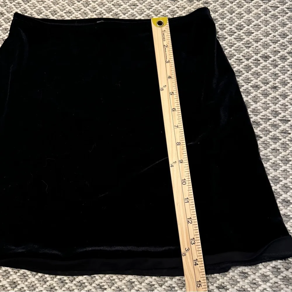 Vintage Velvet Skirt Size Medium Black Y2K Mini Fairy Goth Made in USA - Image 6