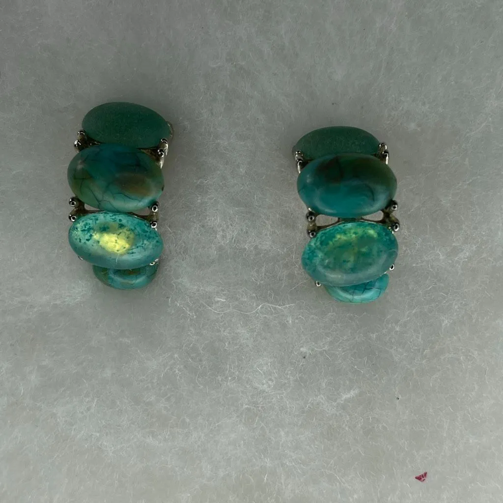VTG faux turquoise cabochon frosted moonstone silver tone clip earrings Blue - Image 2