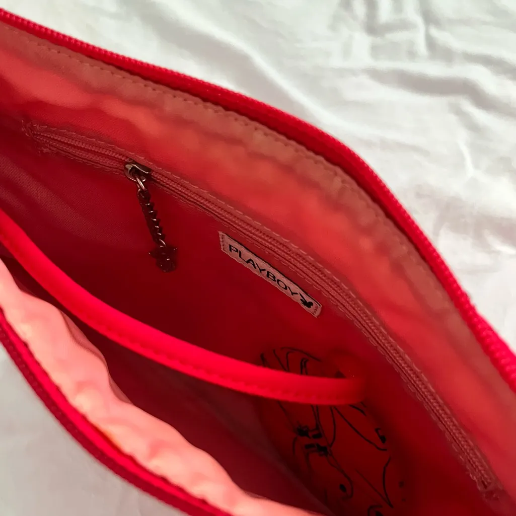 Y2K Playboy Bunny Saddle Hot Pink Shoulder Bag Silver Hardware 2000s Rare - Image 7