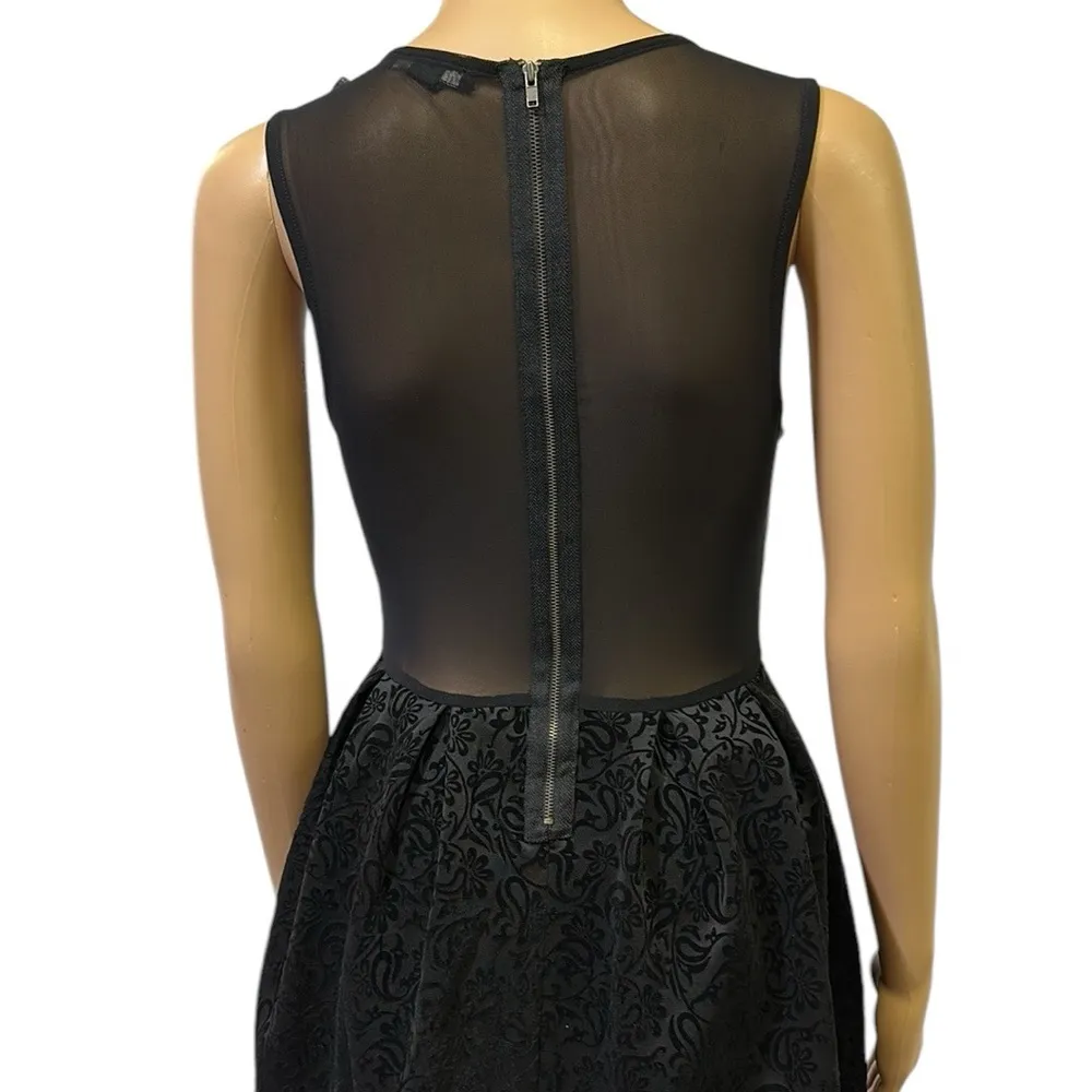 Forever 21 Black Fit Flare Sleeveless Skater Zip Back Mini Dress Womens Small - Image 4