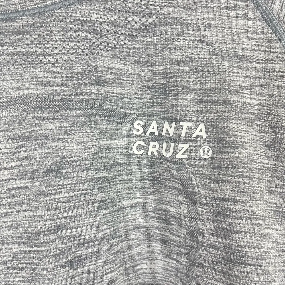 Lululemon Size 8 Swiftly Tech Short-Sleeve Shirt 2.0 Running Yoga Athletic Gym - Image 3