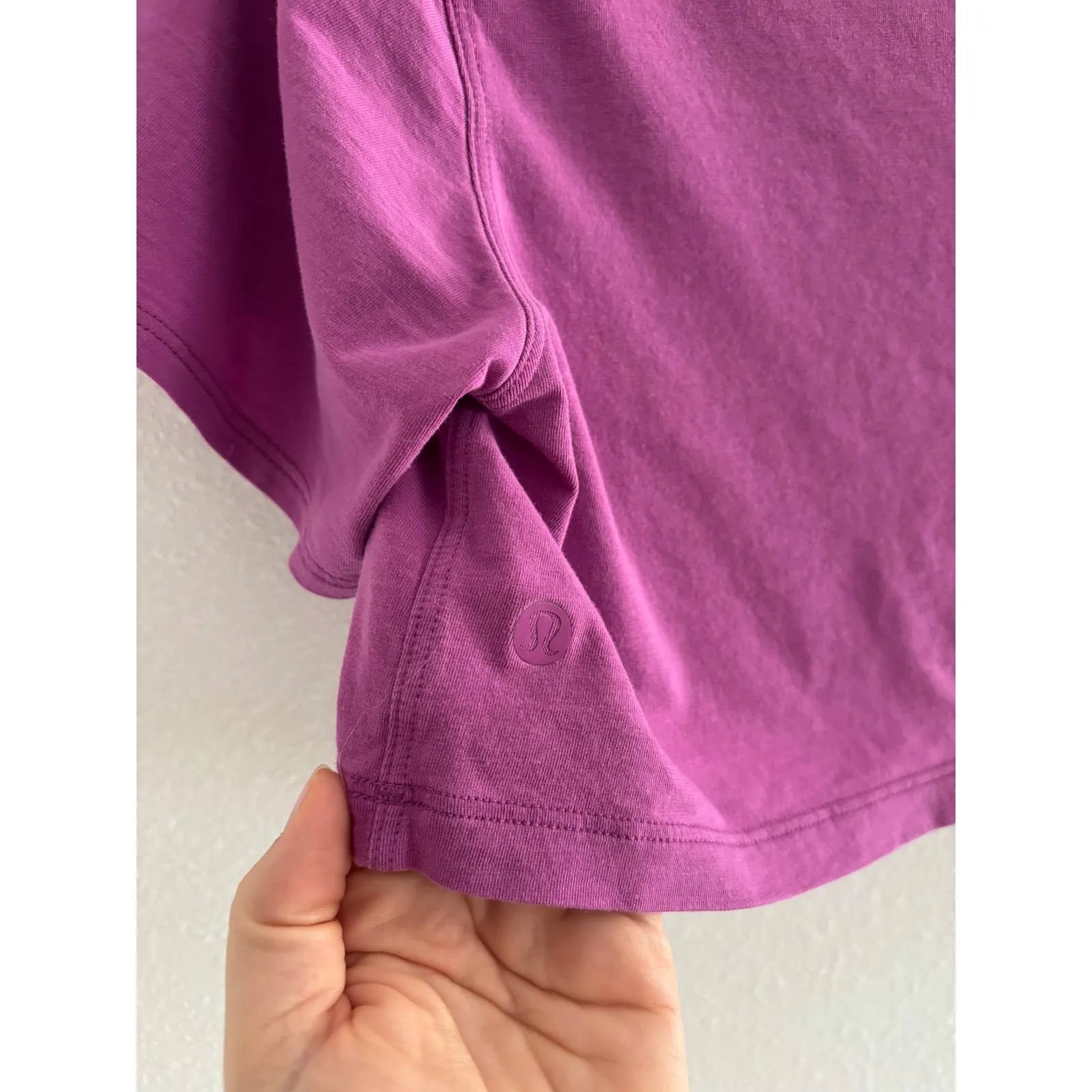 Lululemon All Yours Cropped T-Shirt Womens 6 Pink Workout Gym Training Active - Image 5