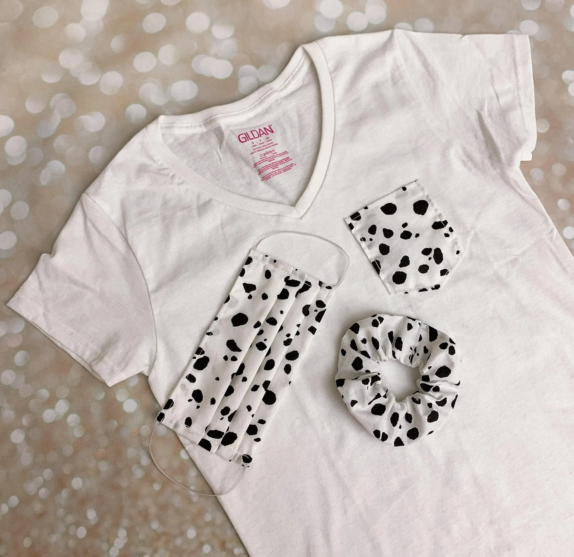 100% Premium Cotton Black And White Dalmatian Print Face Mask With Matching Pocket Tee Multiple - Image 3